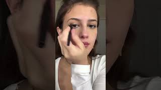 New eyeliner look 👀 1 min tutorial relateable trend advice shorts  Roselie Arritola [upl. by Lore]