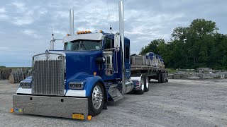 STRAIGHT PIPES JAKE BRAKES and 95000 lbs [upl. by Brig]