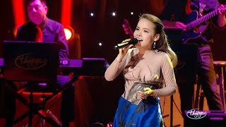 Ngọc Hạ  Paris Có Gì Lạ Không Em Ngô Thụy Miên thơ Nguyên Sa PBN Divas Live Concert [upl. by Yecniuq343]