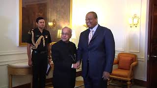 King MswatiIII of Swaziland called on President Mukherjee [upl. by Talbert]