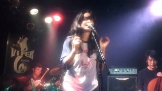 Meg Myers  Heart Heart Head live [upl. by Silverman591]