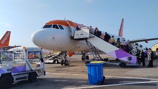 London Luton to Edinburgh Full Flight with easyJet U2302 Airbus A320 Rawdogging Style GEZTV [upl. by Mart]