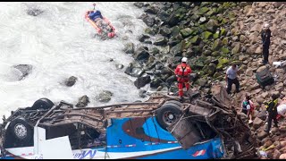 Tragedia en Pasamayo sube a 48 la cifra de muertos por despiste de bus [upl. by Indys]