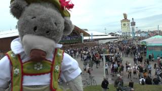 Ein Bär auf Reisen A bear on travel Oktoberfest 2012 [upl. by Drahnreb]