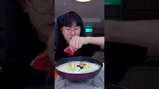 How to make Rose Carbonara Spicy Ramen but Nocturne Op9 No2 is little more high pitched [upl. by Yrebmik145]