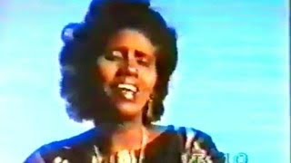 Amina cabdilaahi hees waligeed aduunyada lyrics [upl. by Tori]