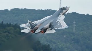 The Russian Su57s highlevel flight demonstration its maneuverability is astonishing [upl. by Silverts]