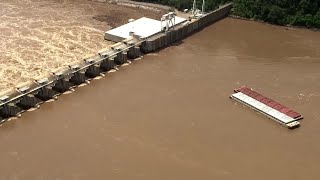 Barges hit Oklahoma dam on Arkansas River [upl. by Sall]