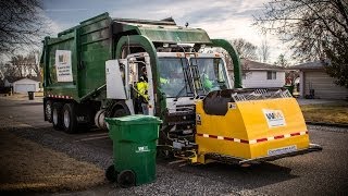 Mack LE Heil DuraPack HalfPack Garbage Truck w The CurottoCan Slammin Eagle [upl. by Ymmor]