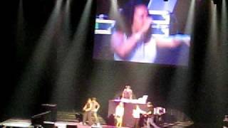 Salt N Pepa  Shoop Live In Hawaii [upl. by Aleina321]