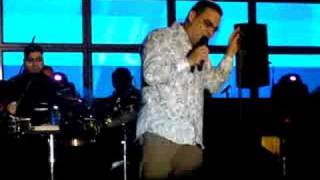 Gilberto Santa Rosa  No te vayas [upl. by Eitak]