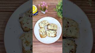 Garlic bread recipe garlicbread garlicbreadrecipe streetfood foodreels shorts Zaikajunoon [upl. by Obed]