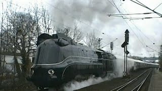 01 1102 mit Sonderzug am 30031996 in Peine [upl. by Ahsetra]