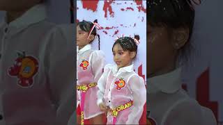 LEIKA PENTAS DANCE DITEMANI AYAH BUNDA LEXIE LEIKA BUNDA DEGDEGAN BANGET ðŸ˜®ðŸ˜® leika [upl. by Rockwood825]