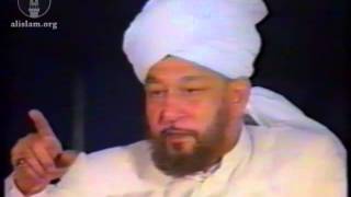 Jalsa Salana UK 1992  Concluding Address by Hazrat Mirza Tahir Ahmad rh [upl. by Zetneuq]