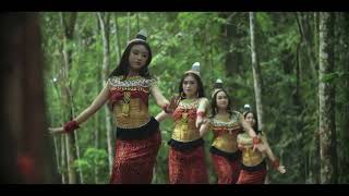 TARI KREASI DAYAK KALIMANTAN BARAT BY NELLY EONNI [upl. by Elleirbag]