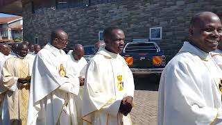 PRIESTLY PEOPLE IN A PROCESSION at The Cathedral Church of Christ The King Nakuru 🇰🇪 [upl. by Eruot]