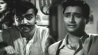 Mehmood helps Dev Anand  Manzil Comedy Scene 59 [upl. by Demmahum]