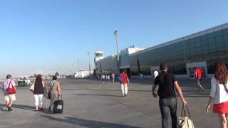 Аэропорт Эрджан  прилетели на Северный Кипр Ercan Airport  flew to North Cyprus [upl. by Kirre]