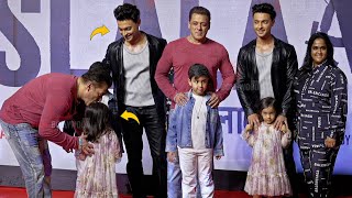 Salman Khan arrives at Ruslaan Premiere  Pose with sister Arpita Khan Aayush Sharma and Kids [upl. by Kaplan68]