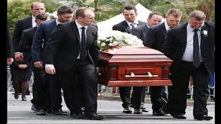 Virat Kohli at Phillip Hughes funerl  Sean Abbott also attended the funerl [upl. by Anaher464]