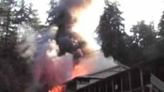 Cal Fire tankers dive over Brookdale Inn amp Lodge Fire [upl. by Allain102]