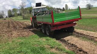 Zetor 7745 Turbo 4 kubiky riečneho štrku 💪🚜 [upl. by Dehlia792]