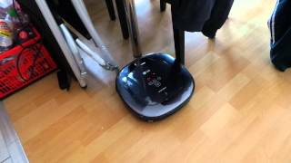 LG HomBot 30 in action [upl. by Anilatac]