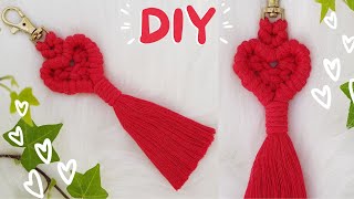 DIY llavero de CORAZON en MACRAME paso a paso  DIY Macrame Heart Keychain Tutorial [upl. by Benjie581]