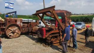 TD9 Internatianl Bucyrus Dozer IH Crawlers 01 2 [upl. by Nodgnal]