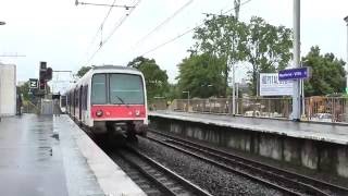 MI84  Départ de la gare de Nanterre Ville sur la ligne A du RER [upl. by Mozart]