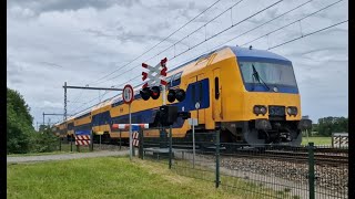 🚈 Treinen en spoorwegovergangen Groningen compilatie 1  Trains and railroad crossings [upl. by Stefanie]