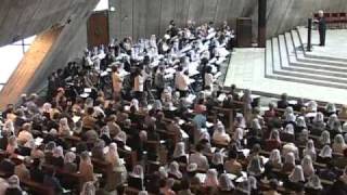 030 Antiphona ad communionem 4 Solemn Pontifical Mass in Gregorian Chant [upl. by Anel]