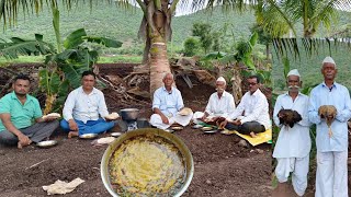 पावसाळ्यात डोगंरा कडला सगळ्यांबरोबर देशी कोंबड्याचा झणझणीत रस्साचा बेत लय भारी झाला  Taycha Mala [upl. by Gnilyam858]