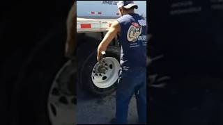 This is how fast they change truck tire truck tires mechanic [upl. by Mortensen]