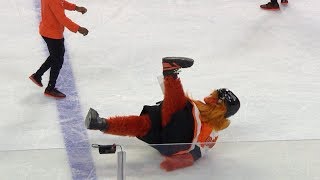 Flyers new mascot quotGrittyquot takes a spill on his first night [upl. by Laurin147]