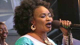 Oumou Sangaré  Kounadia  LIVE at Afrikafestival Hertme 2017 [upl. by Melva]