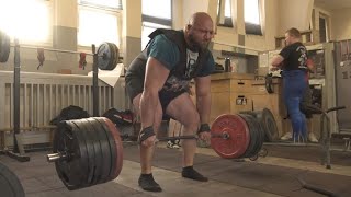 Stärker mit Anzug Erstes equipped deadlift Training [upl. by Iolanthe]