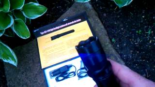 JSJ 1102 SUPER BRIGHT FLASHLIGHT AND STUN GUN [upl. by Nihsfa]