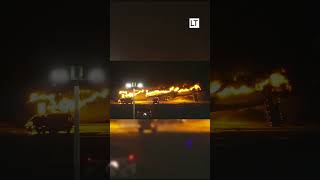 Impactante momento en que chocan dos aviones en el aeropuerto de Japón [upl. by Akilaz978]