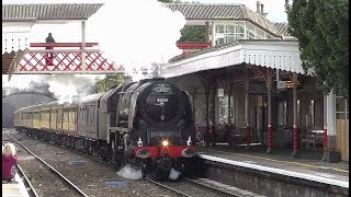 The Duchess rockets through Kemble [upl. by Ityak]