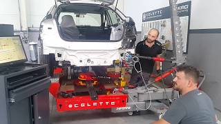 Pulling car body on Celette frame machine and measuring car bench measuring system universal jig [upl. by Dael]