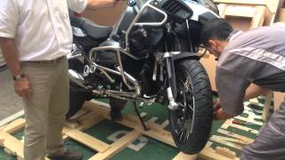 2014 BMW R 1200 GS Adventure Unpacking and First Ride [upl. by Nuahsar49]