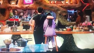 EISHA SINGH CHAHTI HAI KI AVINASH MISHRA UNHEN HAMESHA HUG KARKE RAHEBIGBOSS18LIVEUPDATES [upl. by Pournaras506]