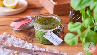 Basilikum Pesto selber machen [upl. by Reina]