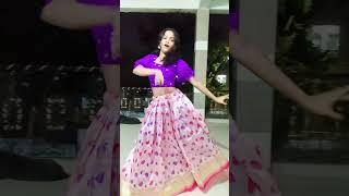 Chamak challo 💃💃youtubeshorts dancecover saachiyadav19 [upl. by Dilisio357]