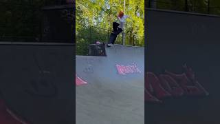 Karl Berglind skate mini ramp skateboarding [upl. by Sisenej]