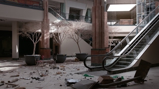 Reasons Why Malls Across The US Are Closing Down More Than Ever [upl. by Priebe260]