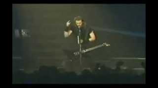 Metallica DRUNK on stage Hetfield and Newsted [upl. by Nodnal]