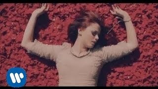 Annalisa  Sento solo il presente Official Video [upl. by Cher81]